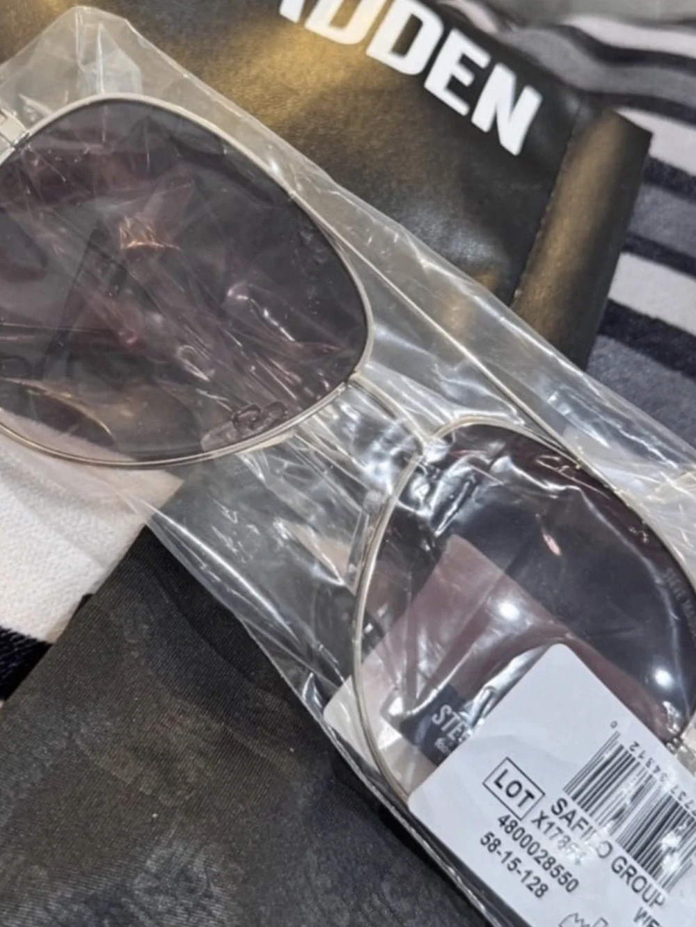 Steve Madden Gold Unisex Aviator Sunglasses